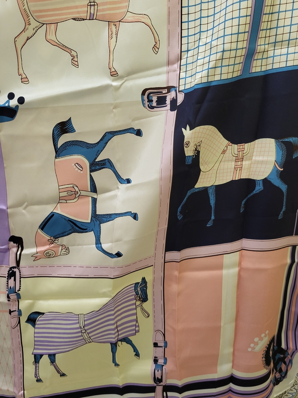 Suzhichou Equestrian Silky Satin Scarf Pastel Horse Print 36" Square Wrap Fabric - Picture 7 of 8